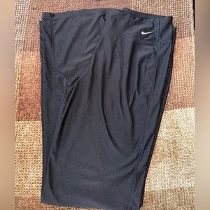 Nike Yoga Pants / Flare Legging
